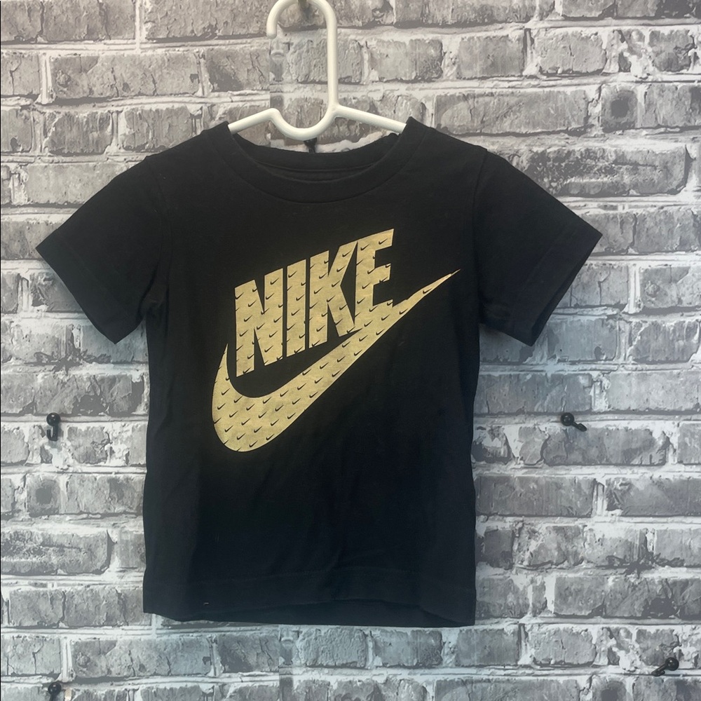 Nike Kids Tee in Black with Gold Logo